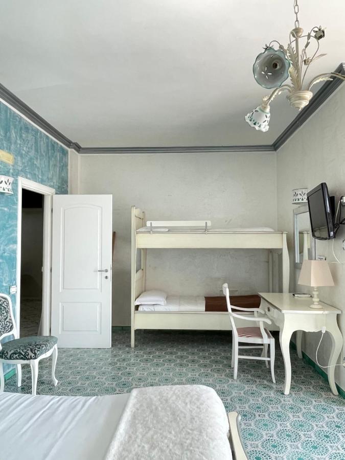 Bellavista Costa D'Amalfi Bed & Breakfast วิเอตริ ภายนอก รูปภาพ