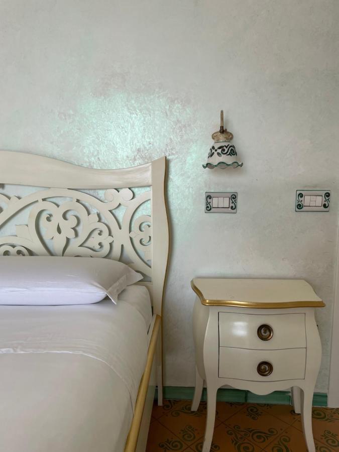 Bellavista Costa D'Amalfi Bed & Breakfast วิเอตริ ภายนอก รูปภาพ