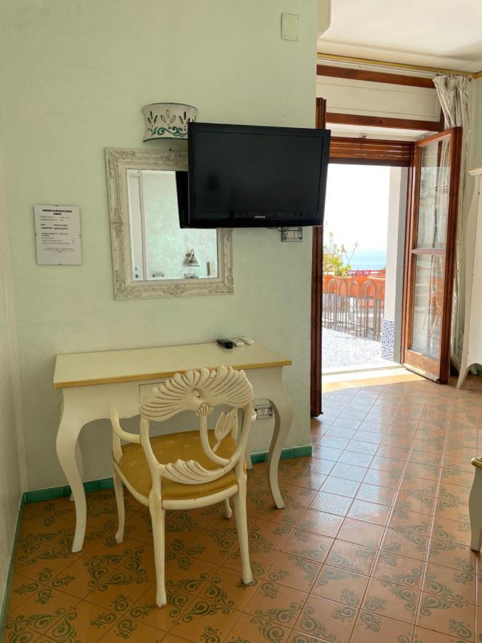 Bellavista Costa D'Amalfi Bed & Breakfast วิเอตริ ภายนอก รูปภาพ